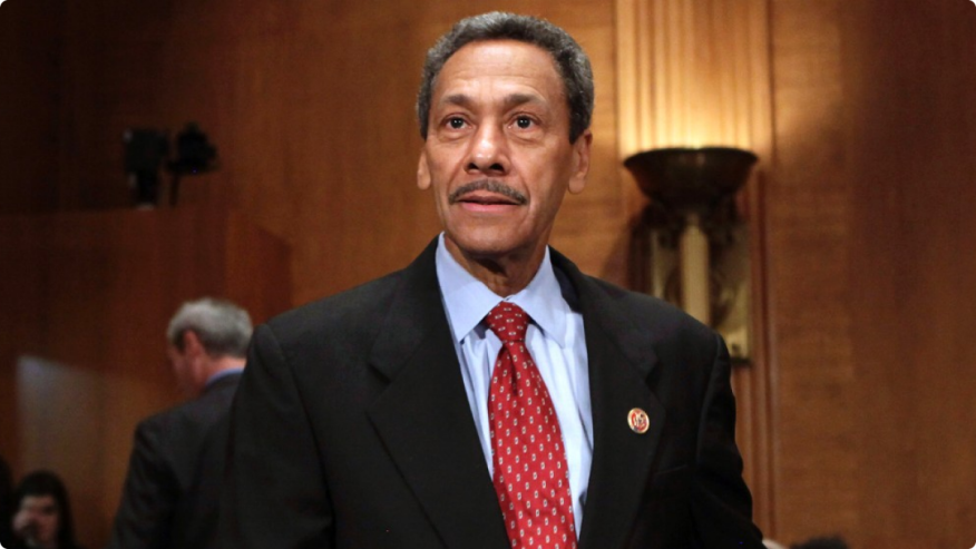 Federal Housing Finance Agency (FHFA) Director Mel Watt has received a letter from 54 members of the House of Representatives demanding that his agency omit a question of language preference from its new Uniform Residential Loan Application