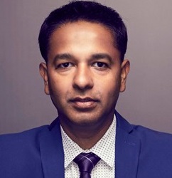 Shashank Shekhar uses Twitter to connect with media persons, LinkedIn to influence business contacts and Facebook to forge a deeper relationship with his clients and referral partners