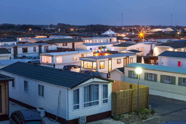 Rep. Maxine Waters (D-CA), the ranking member of the House Financial Services Committee, is leading an effort lawmakers to seek a federal probe of charges that Warren Buffett’s mobile home operation has been involved in predatory lending