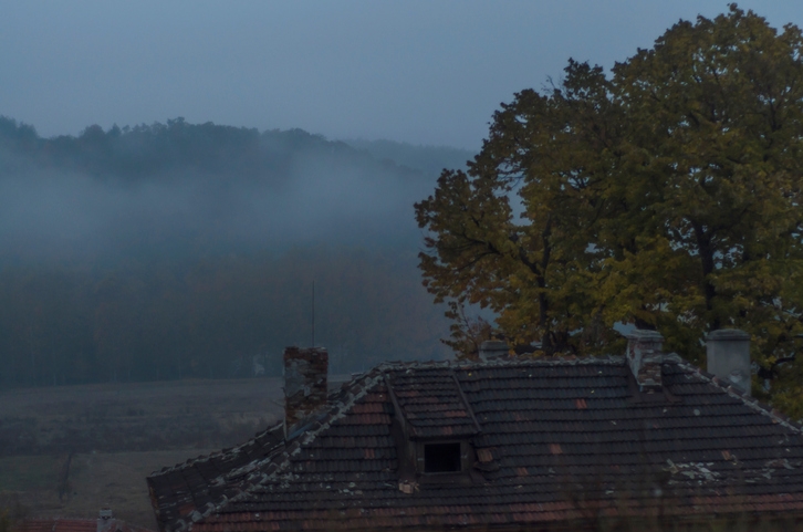 In what could be considered a gloomy trifecta, three data reports released this morning point to declines in pending home sales, mortgage applications and interest rates