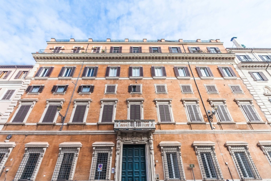 Real estate history is being made in Rome on June 28 when the luxury brokerage Hilton & Hyland will conduct the first-ever property auction using blockchain technology.