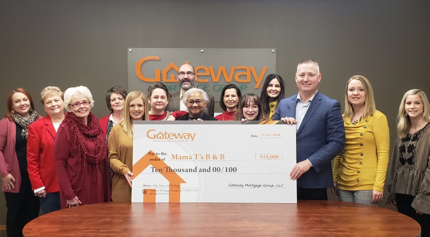 Mama T's B&B receives donation from Gateway Mortgage Group