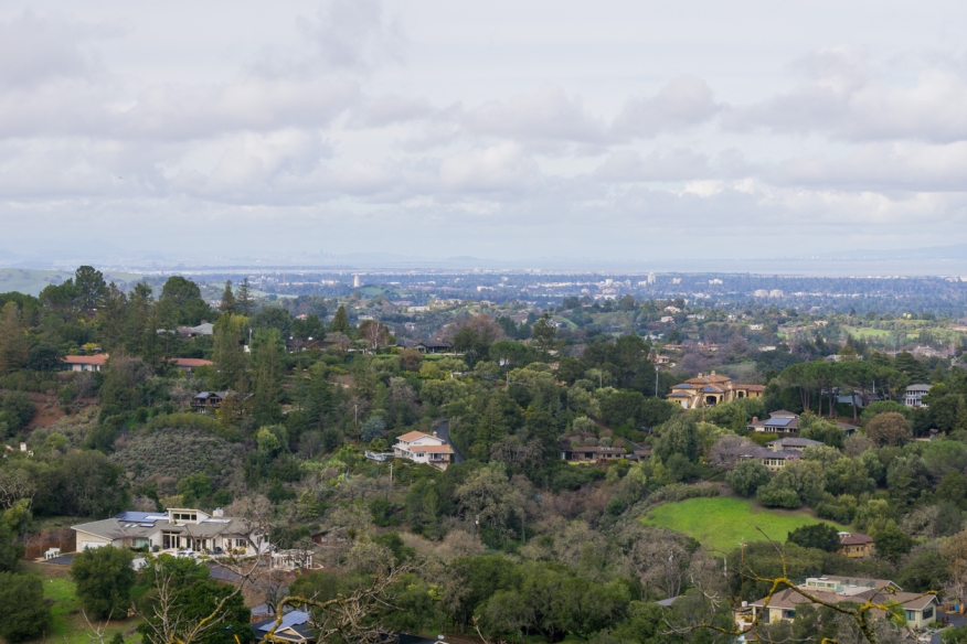 View of Los Altos, California. Credit: iStock.com/AndreiStanescu