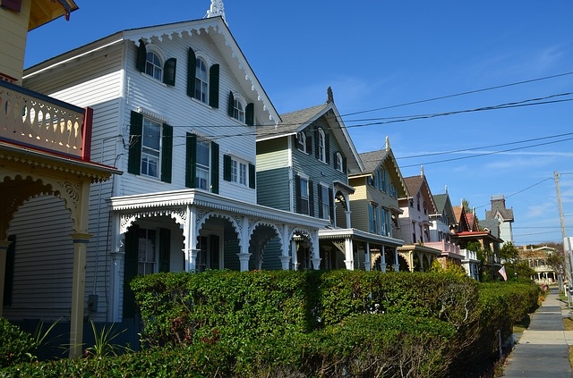 Photo of homes in Cape May near the Jersey shore.