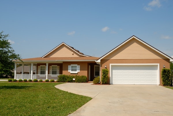 Photo of a suburban house.