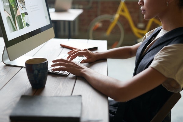 Woman using a computer. 