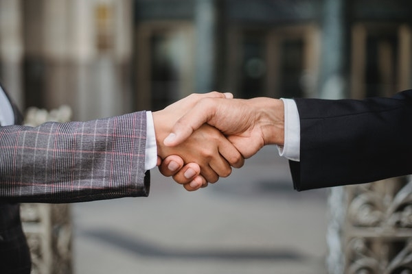 Photo of a business handshake.