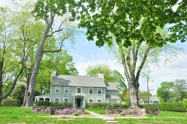 Photo of a New England home.