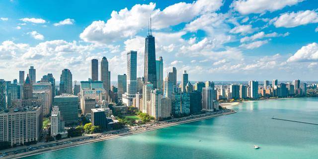 Sunny skyline of Chicago, host city of the Chicago Mortgage Originators Expo