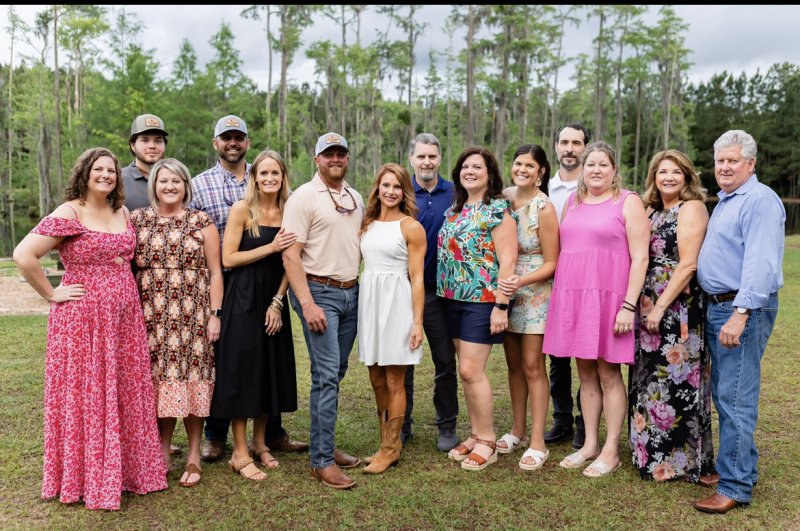 Christy Moss with her extended family